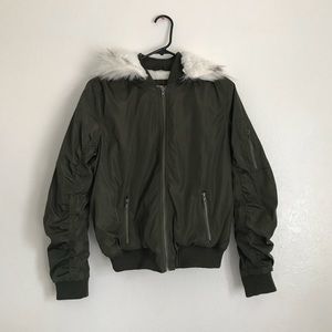 2/$25 💜 Bomber jacket with detachable hood